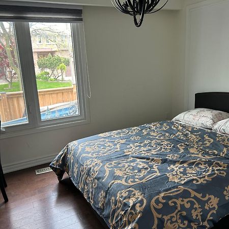 Kenhouse Hotel Toronto Bagian luar foto
