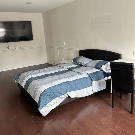 Kenhouse Hotel Toronto Bagian luar foto